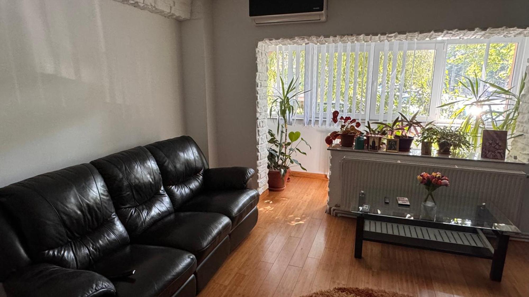 Apartament 3 Camere Otopeni Bagian luar foto