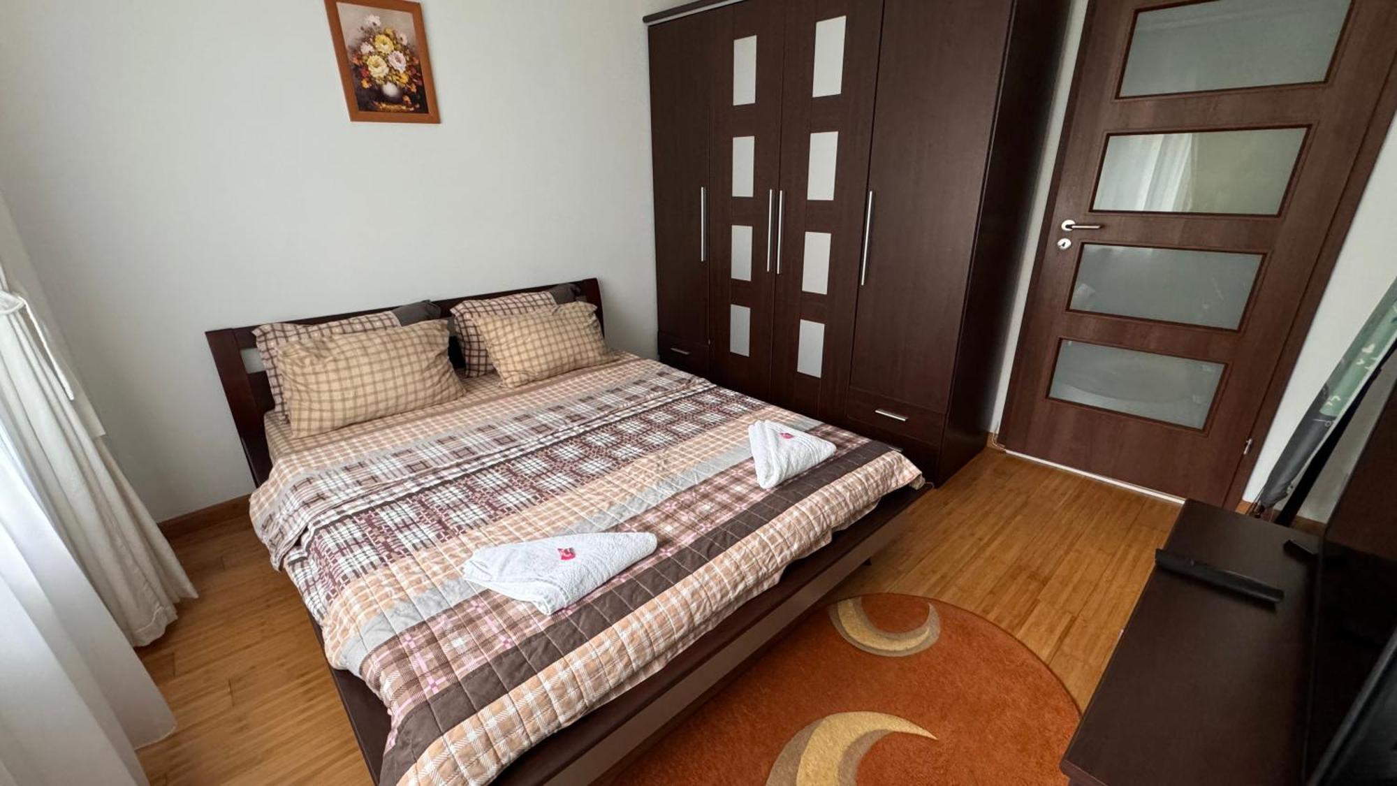Apartament 3 Camere Otopeni Bagian luar foto